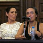 Patricia Jácquez y Cristina Ochoa en mesa de diálogo