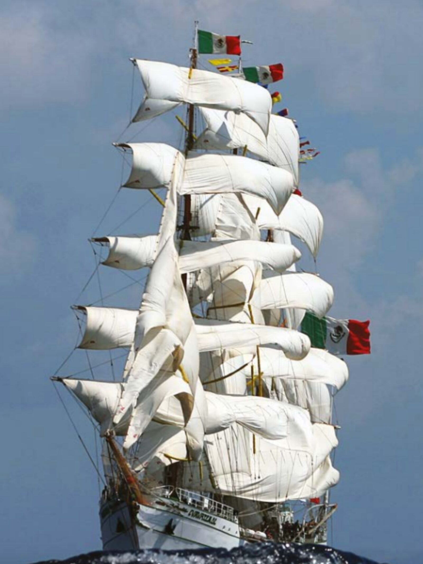 Buque_Cuauhtemoc_accidente_que_impacto_la_imagen_de_la_mexicanidad_2